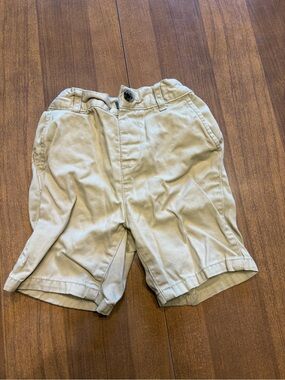 The Children's Place Khaki Elastic Waist Shorts
